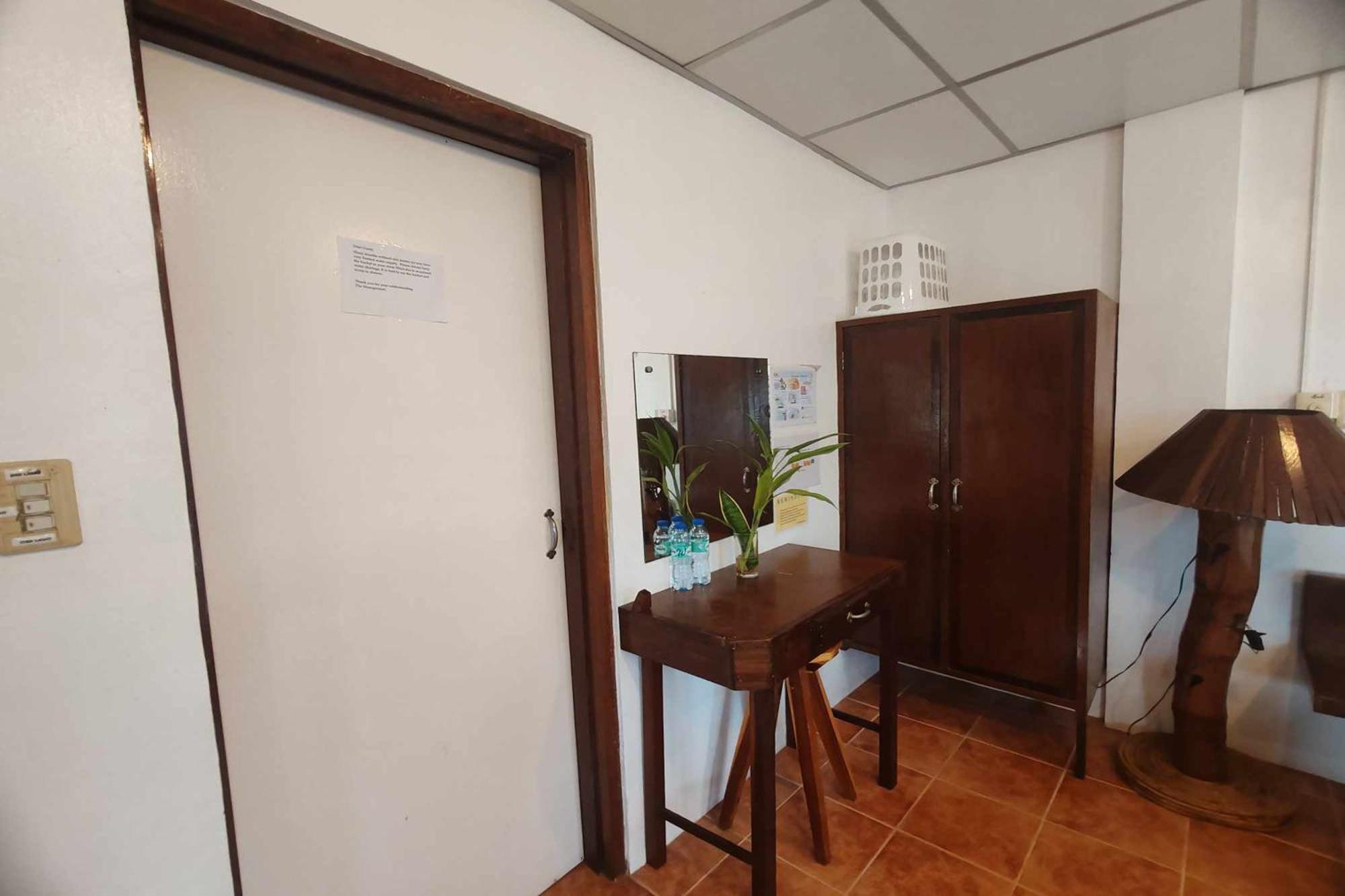Barton Summer Homes Beach Resort And Cottages Palawan מראה חיצוני תמונה