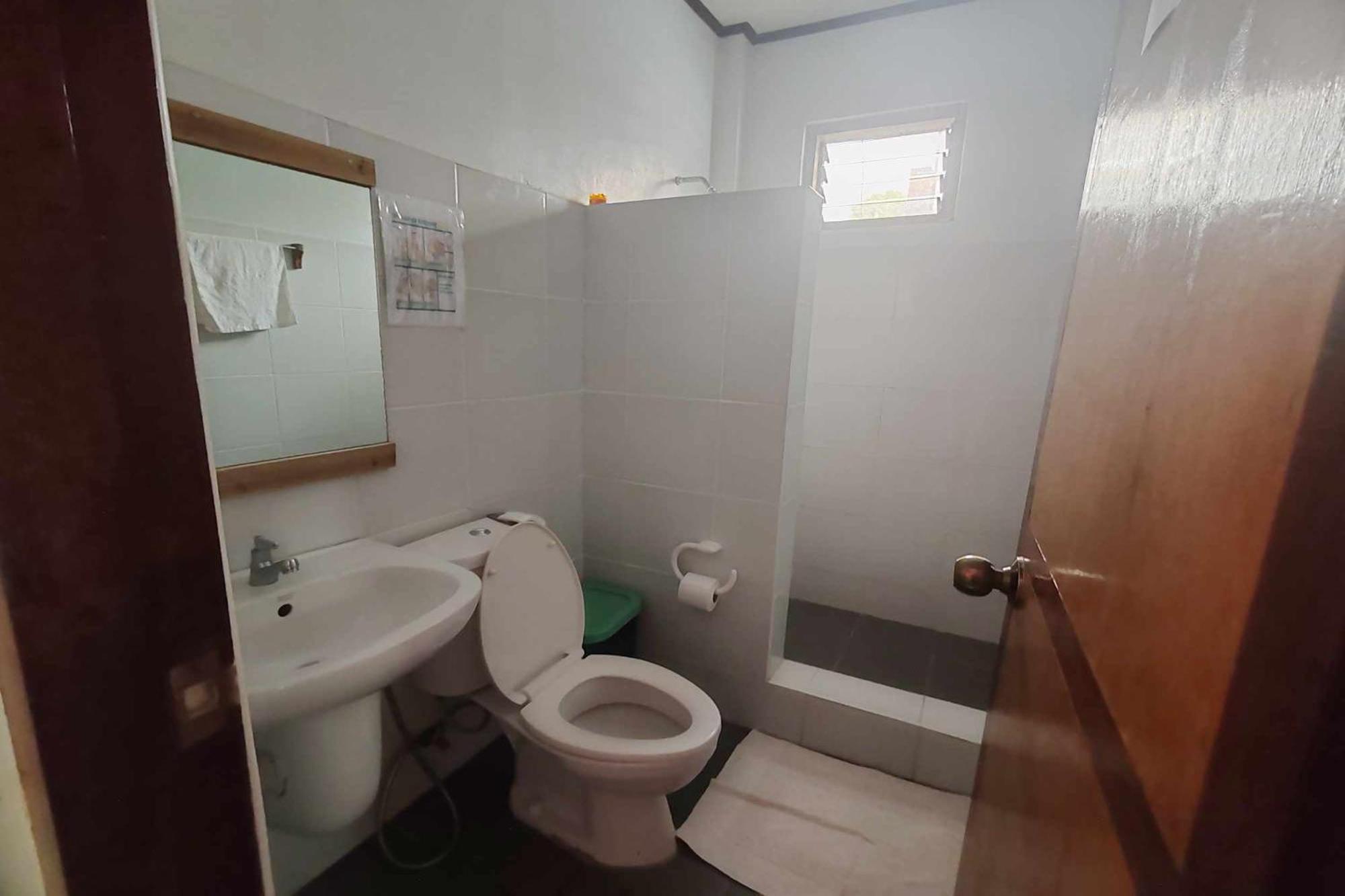 Barton Summer Homes Beach Resort And Cottages Palawan מראה חיצוני תמונה