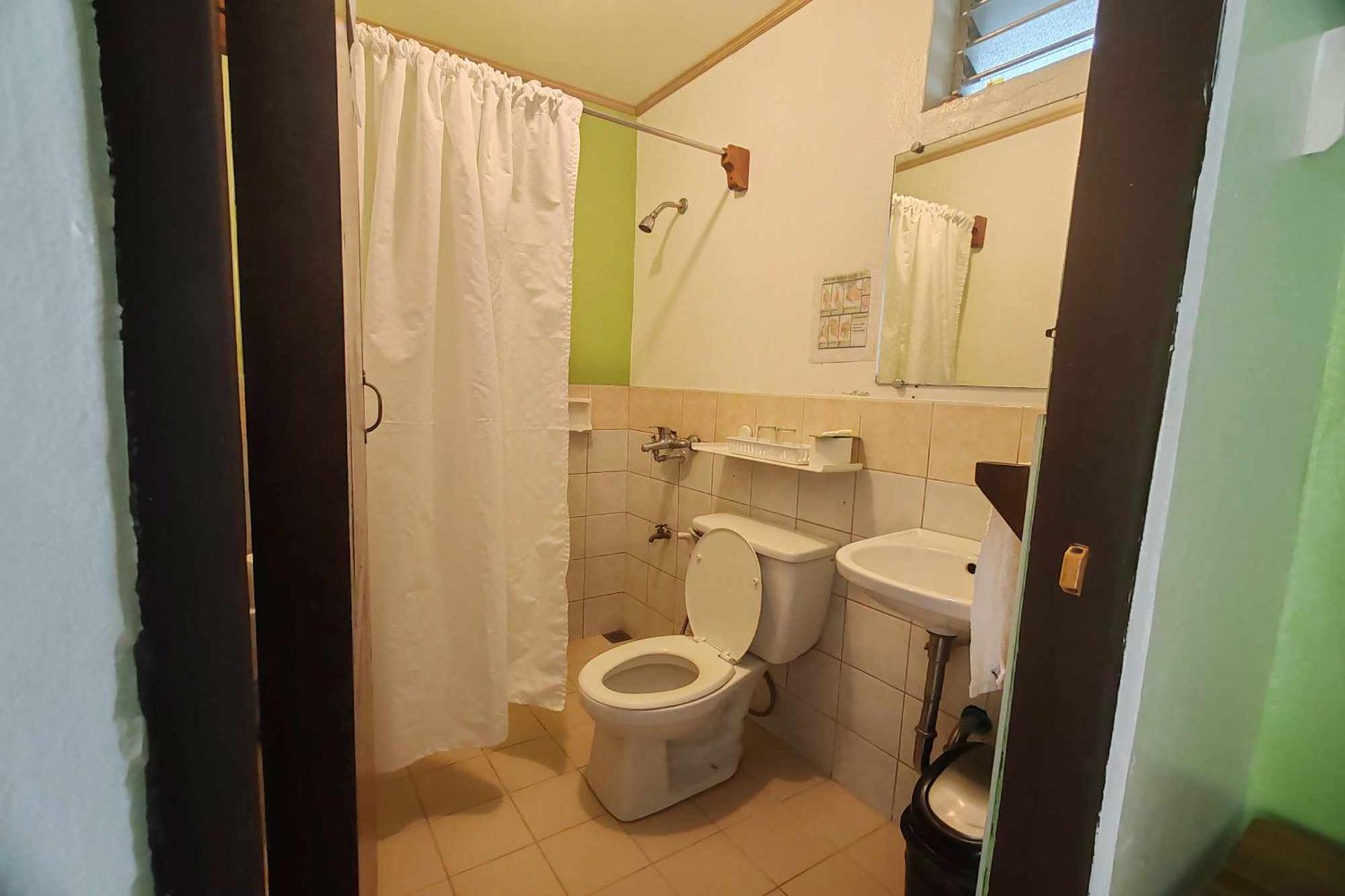 Barton Summer Homes Beach Resort And Cottages Palawan מראה חיצוני תמונה