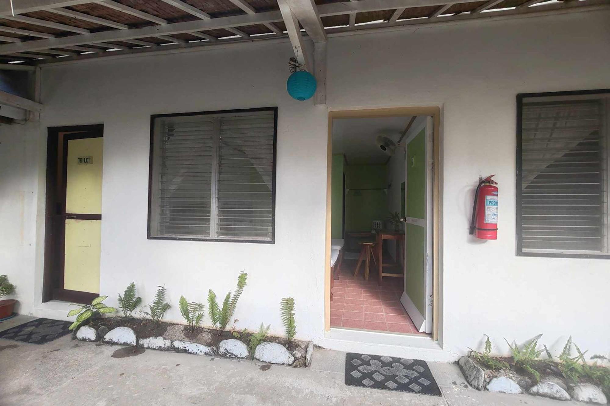 Barton Summer Homes Beach Resort And Cottages Palawan מראה חיצוני תמונה