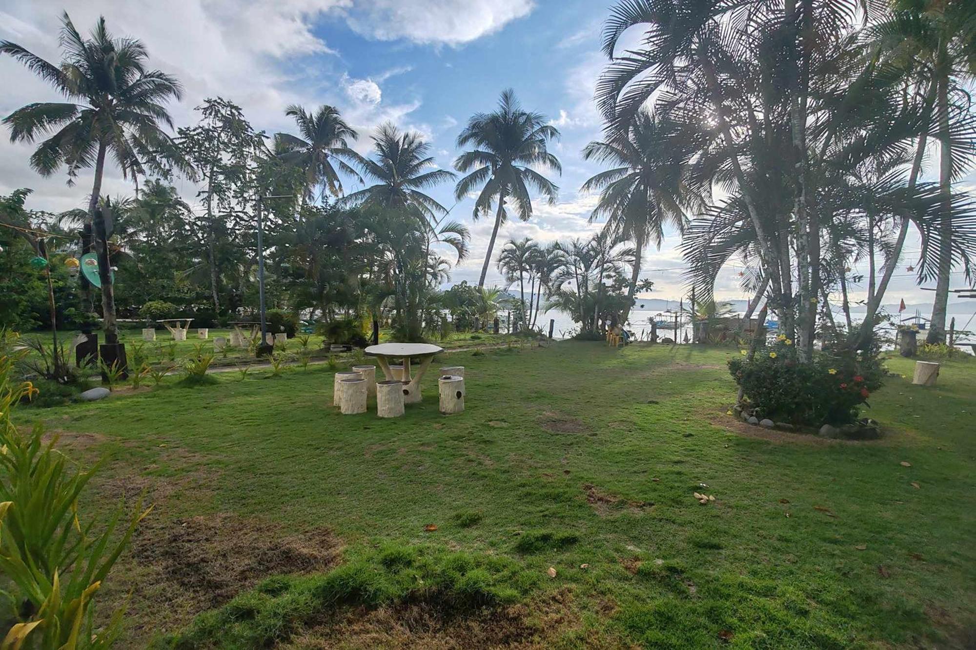 Barton Summer Homes Beach Resort And Cottages Palawan מראה חיצוני תמונה